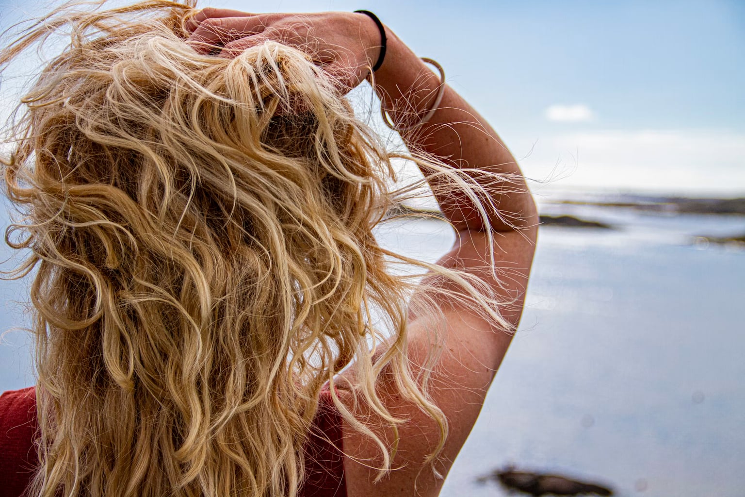 Dark Blonde or Golden Blonde: How to Find Your Perfect Shade at Home